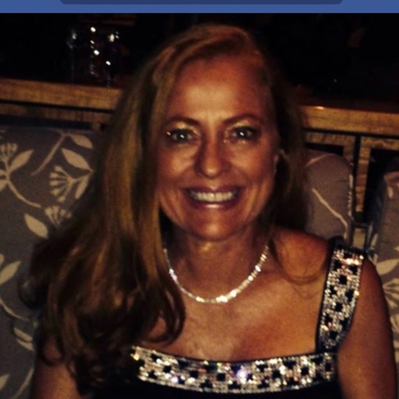 Meet your Posher, Christi - Picture 2 of 2